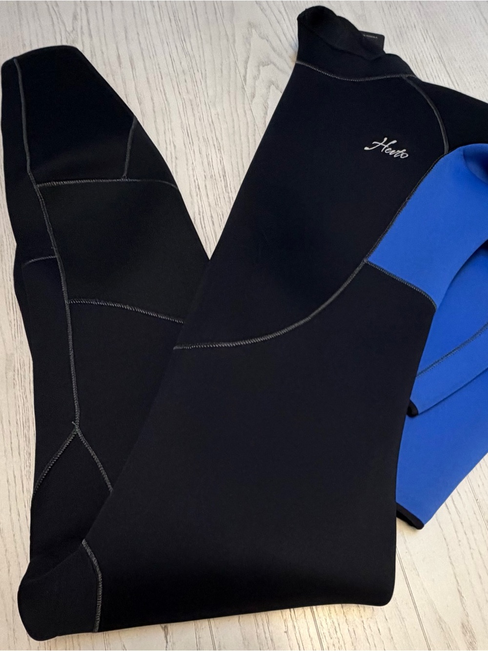 Hevto Neoprene Wetsuit Pants in Black with Blue Panel